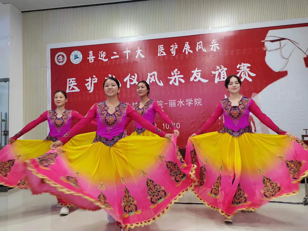 e8220229e03549e6848df5b4ee998200.jpg e8220229e03549e6848df5b4ee998200.jpg